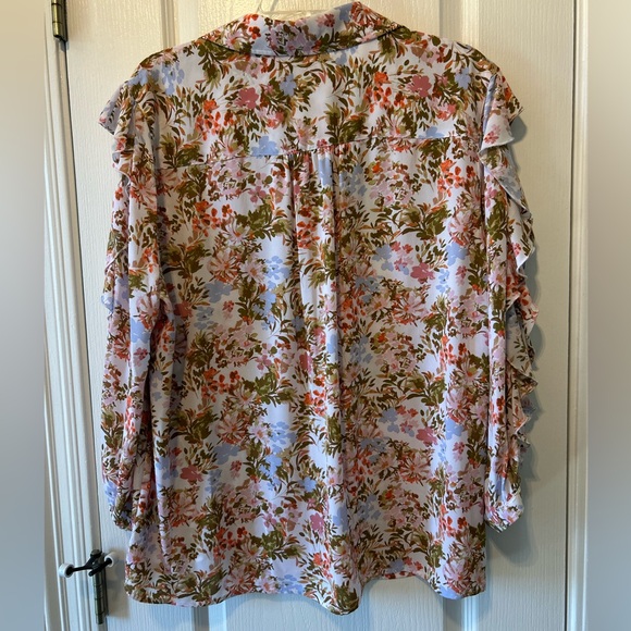 Floral Ruffled Women's Top - Picture 2 of 3